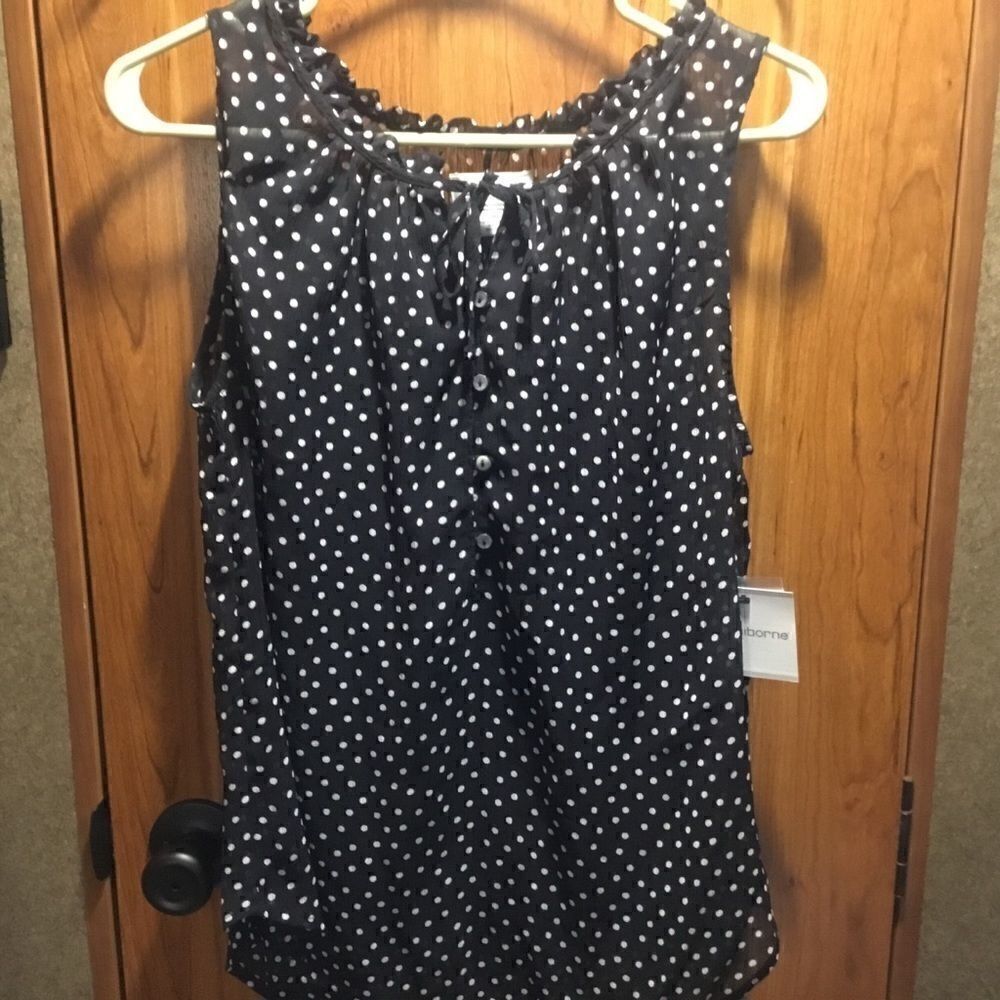 NWT Liz Claiborne 2 Pc Top Set Women’s Size M